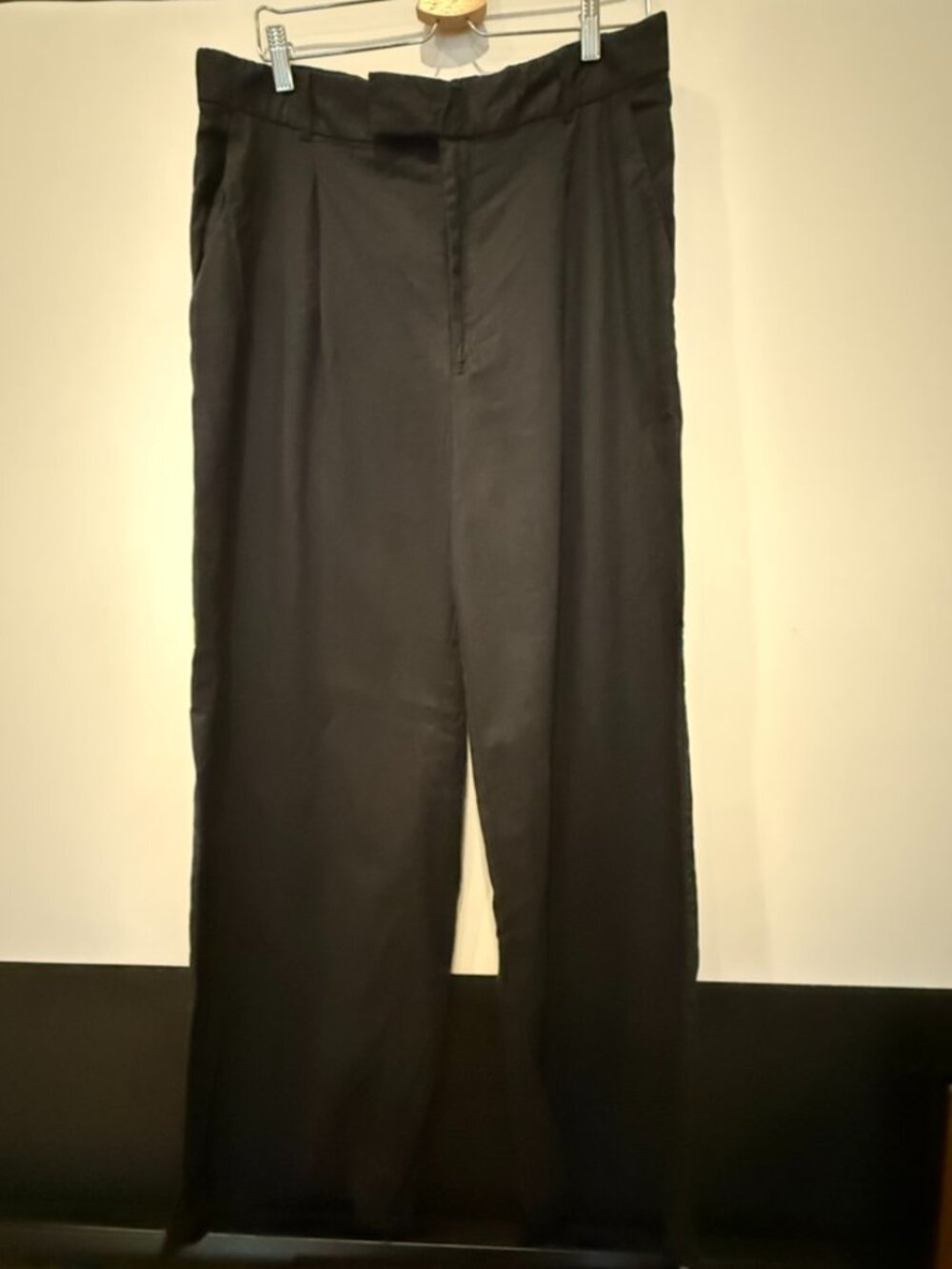 Banana Republic dark wide-leg linen trousers
